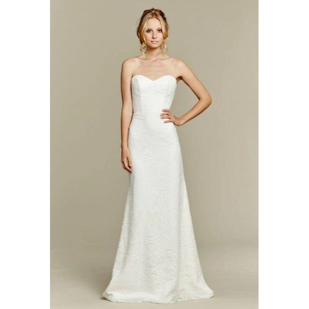 Blush by Hayley Paige Bella Candi Gown Size 14